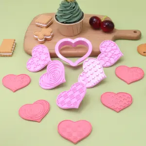 7 pcs heart impression cookie cutter set
