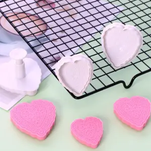 3 pcs heart texture plunger cutter set