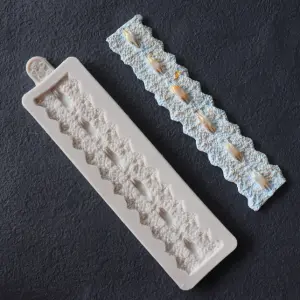 Embossed pattern edge silicone mould