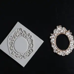 Decorated Detailed Oval frame silicone mould